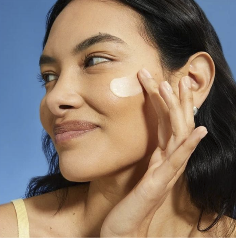 Akneli Cilt İçin Komedojenik Olmayan SPF50 Nereden Alınır